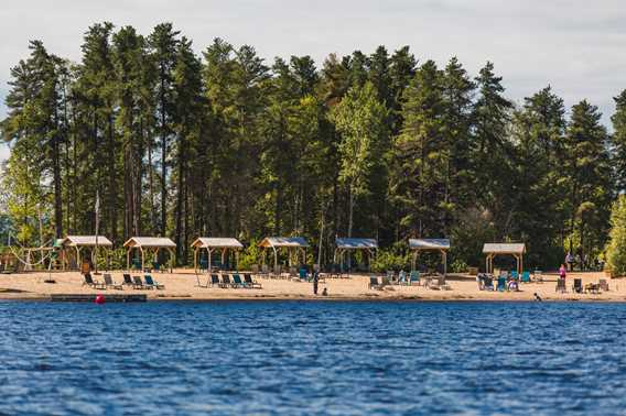 Plage de l'Auberge du Lac Taureau