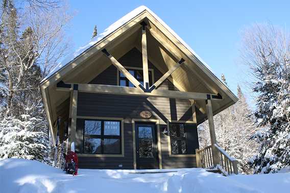 Chalet Nature in winter at Parc national du Mont-Tremblant