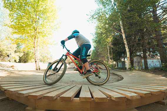 Mountain bike in Saint-Donat