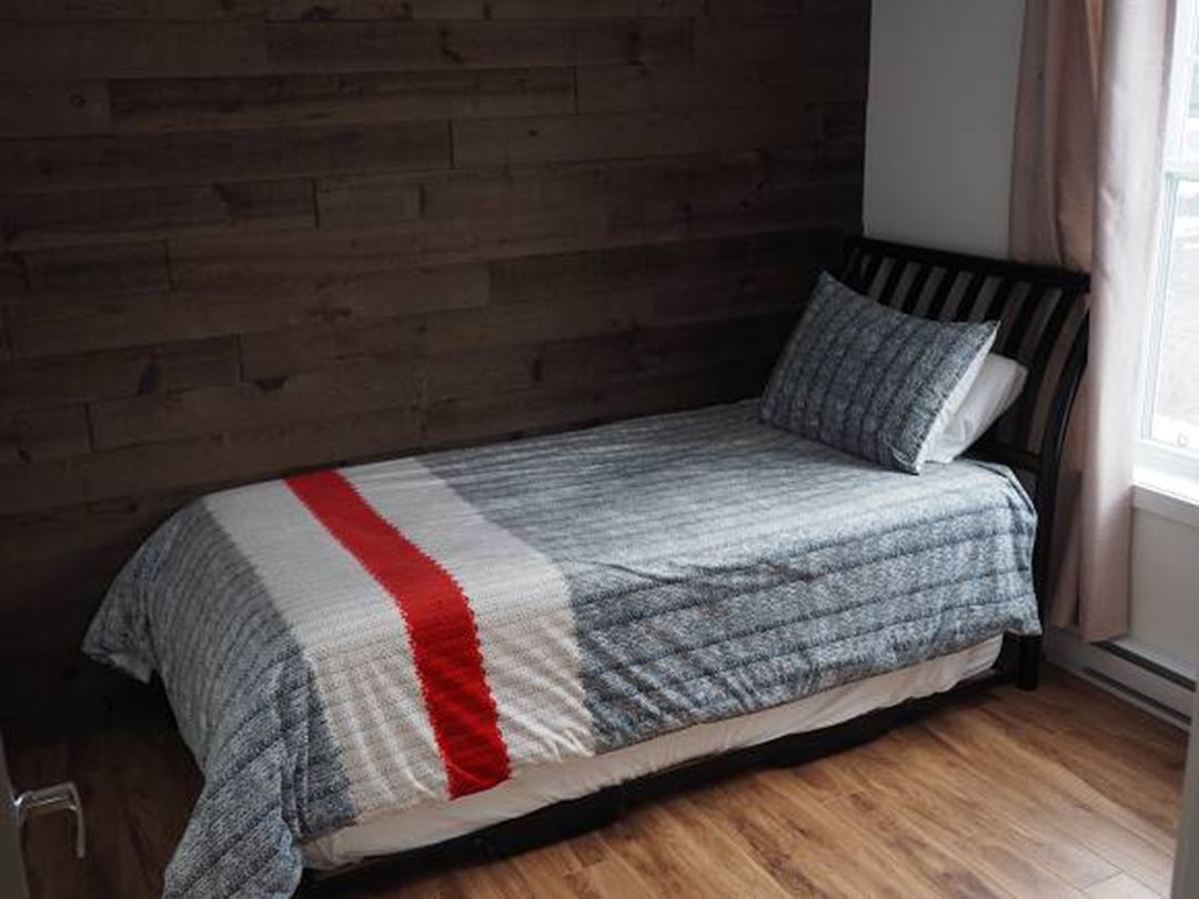 Secondary room with truckle bed