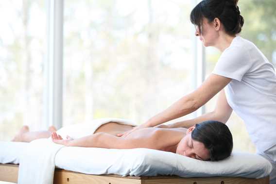 Auberge-montagne-coupee-health-center-massage