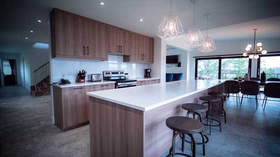 Kitchen of the cottages of La Montagne Coupée