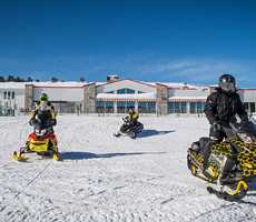 Auberge Le Cabanon snowmobile
