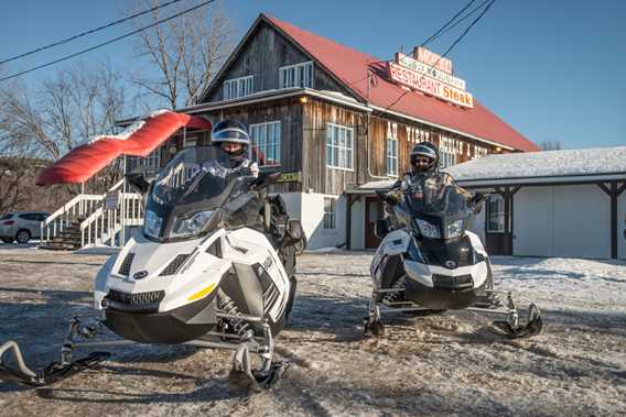 motel-restaurant-vieux-moulin-scie-motoneige