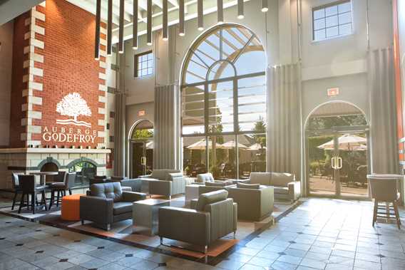auberge_godefroy_lobby_TM