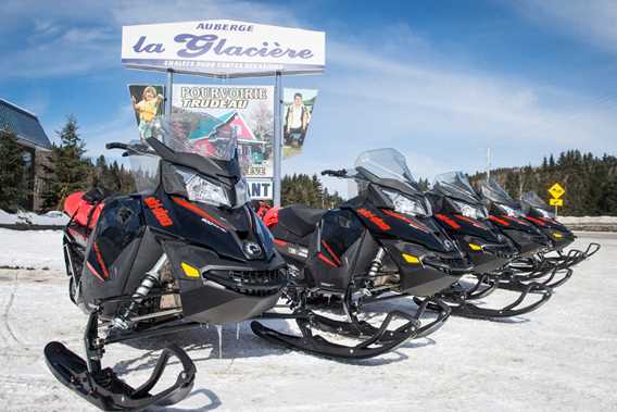 auberge-glaciere-motel-hotel-snowmobile