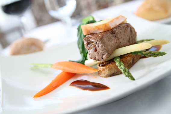 auberge-montagne-coupee-restaurant-snowmobile