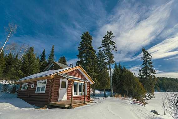 pourvoirie-kanamouche-chalet