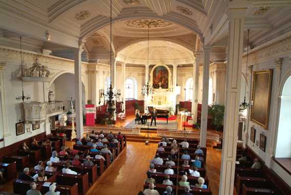 Spectacle du Festival de Lanaudière dans une église