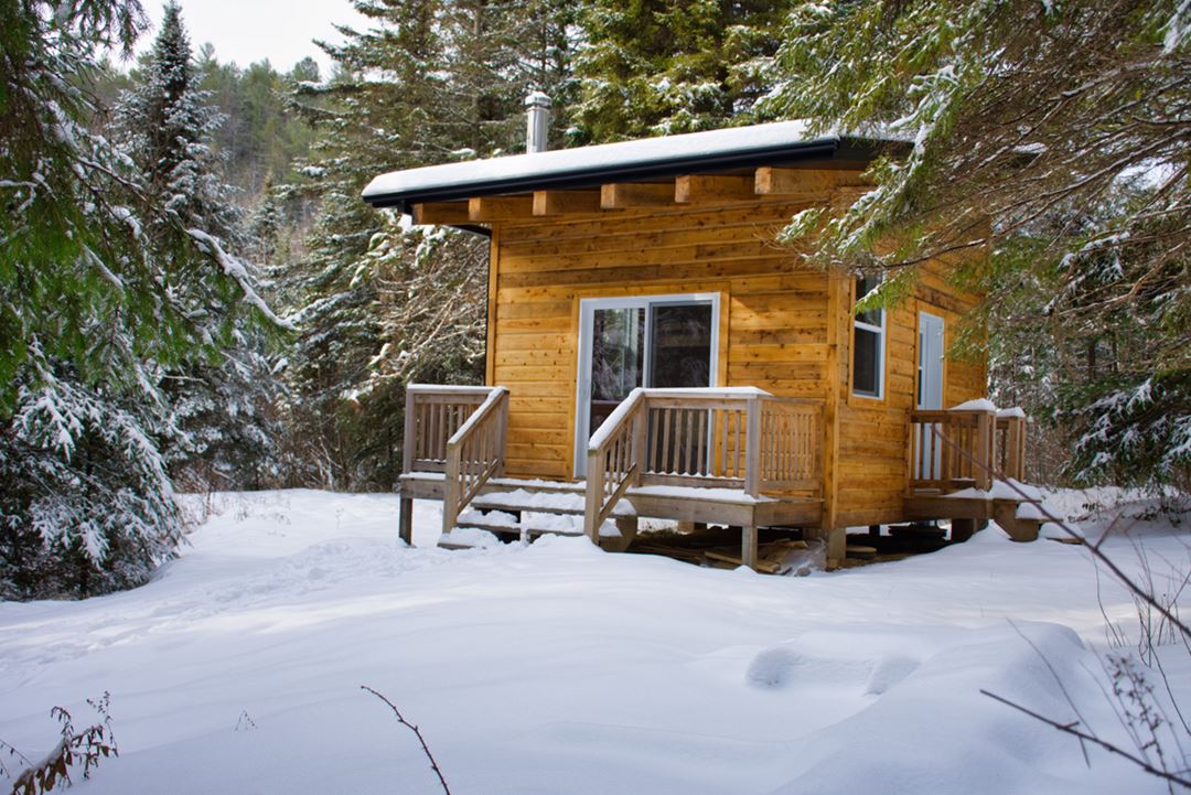 golle-goulu-camping-refuges-gite-foret-winter