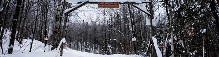 Hiking trails in winter at Les Sentiers Brandon
