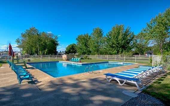 Piscine du Camping Horizon