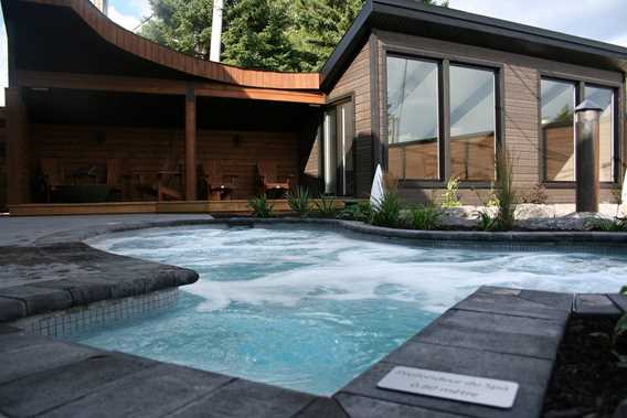 Hôtel-Spa Le Suisse outdoor spa