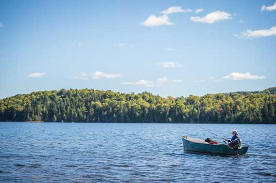 Fishing boat at Outfitter Domaine du Renard Bleu