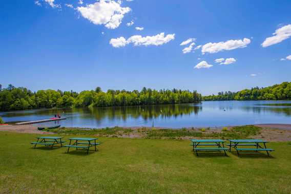 À la dérive, nautical equipment rental in Rawdon