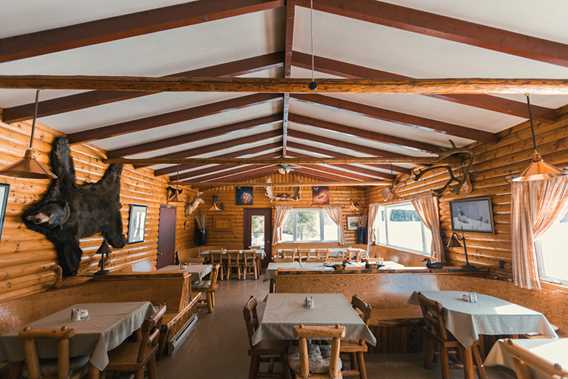 Dining room of Auberge Pourvoirie Kanamouche