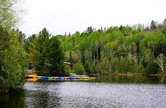 Lake at Plein Air Lanaudia vacation center