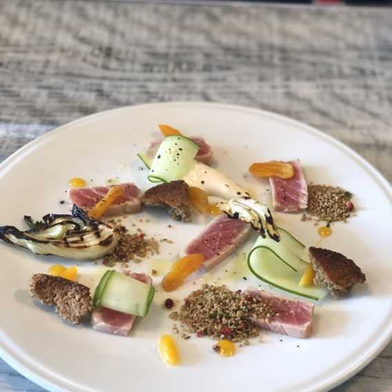 Plates of bites at restaurant Le Vice-Caché