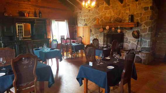 Dining room at Restaurant de l'Auberge Ma Maison