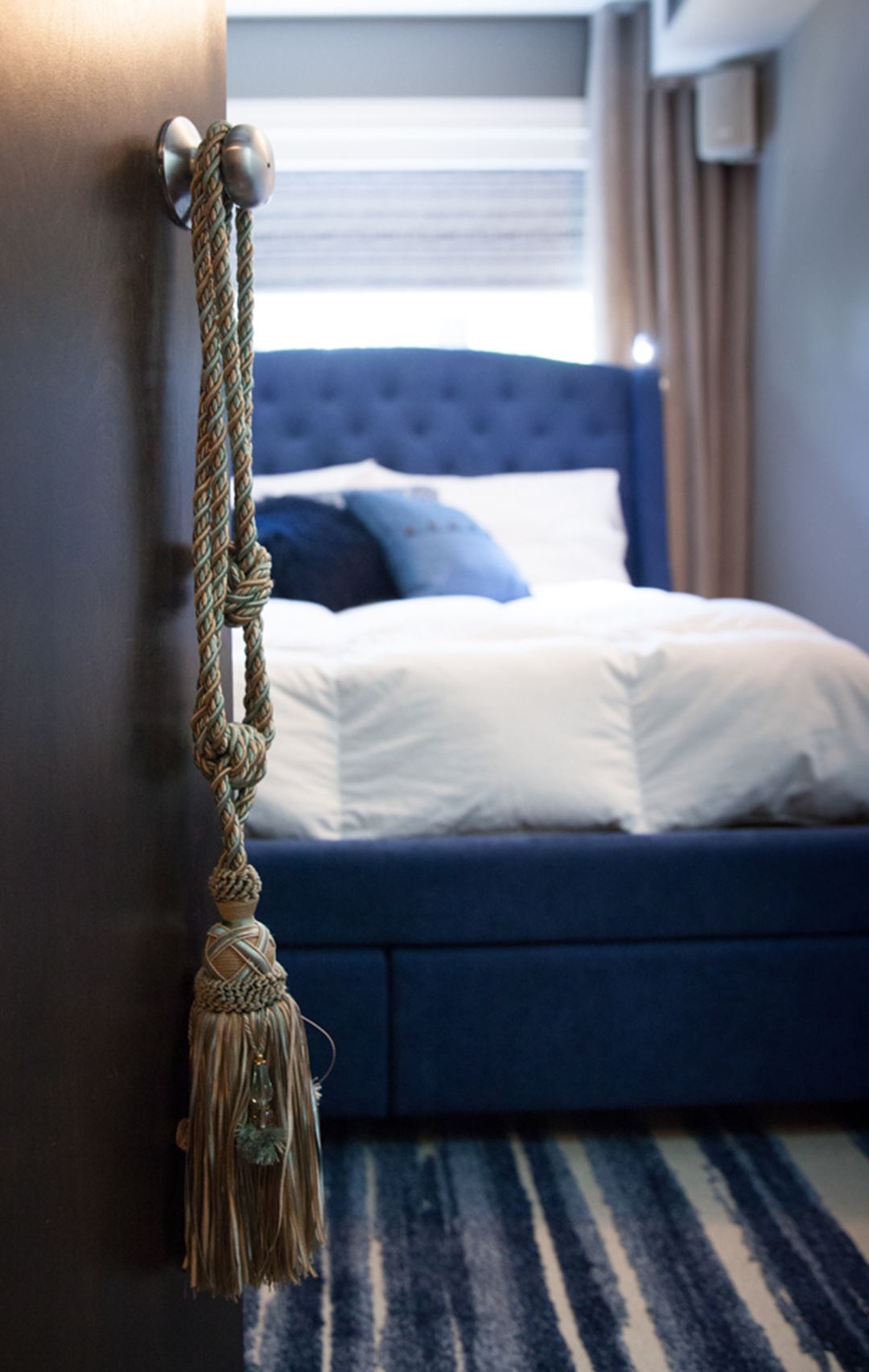 Intérieur d'une chambre spacieuse de chez Espaces Expérienza