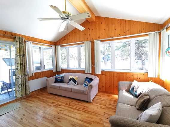 Chalet Oasis de paix salon