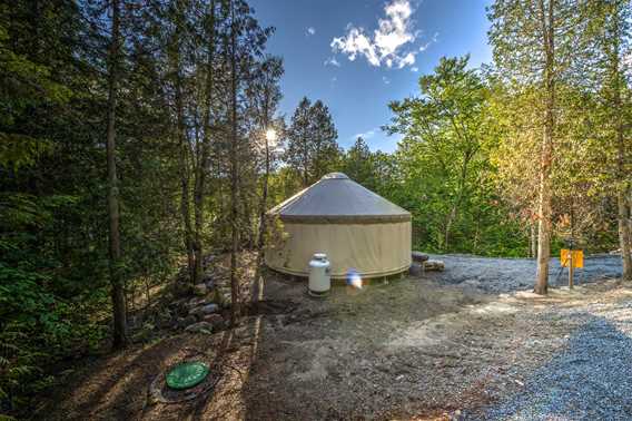 Yurt at Hébergement du Lac Copping