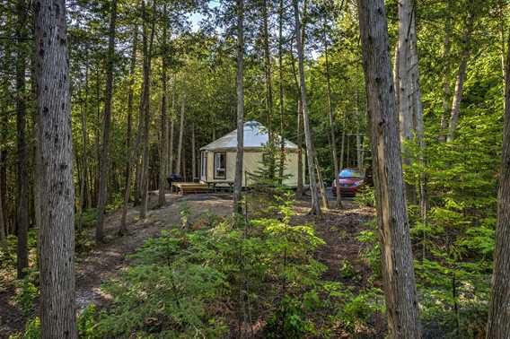 Yurt at Hébergement du Lac Copping