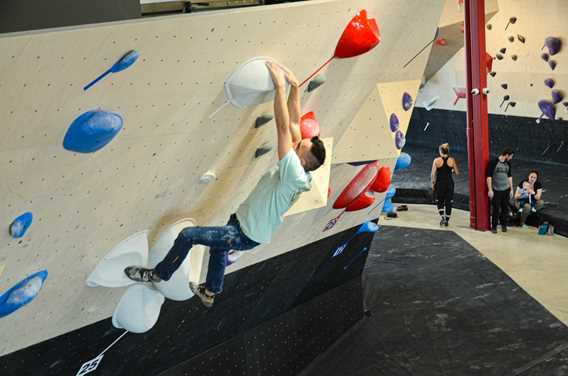 Bouldering center Bloc Action