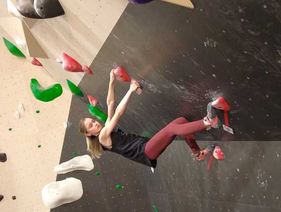 Bouldering center Bloc Action