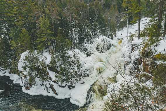 Chutes Dorwin Hiver