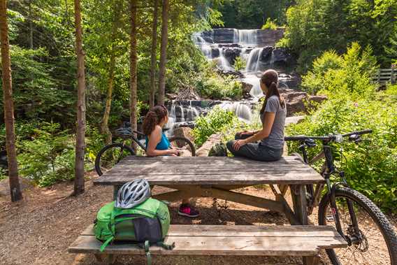 Chutes-aux-Rats dans le parc national du Mont-Tremblant