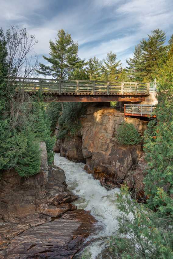 Parc des chutes Monte-à-Peine-et-des-dalles