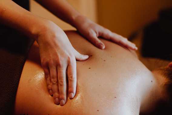 Massage au Spa Santé Corps et Âme