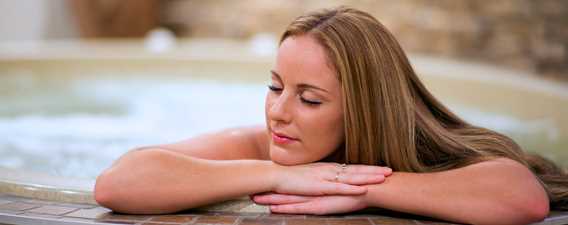 Lady in the spa at Spa Santé Corps et Âme