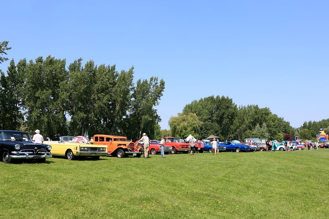 Exposition d'autos anciennes de Repentigny