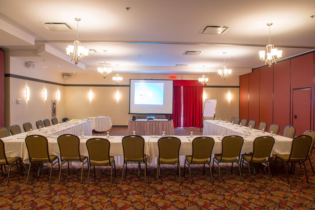 Salle de réception au Impéria Hôtel et suites Terrebonne