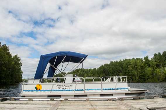 centre-de-plein-air-etincelle-pontoon