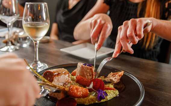 Restaurant Table G Château Joliette