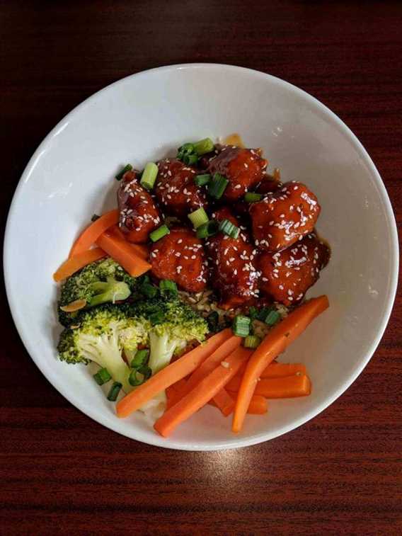 rôtisserie-la-victorienne- general tao chicken