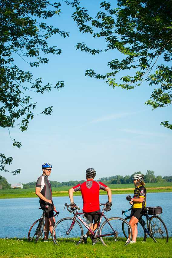 Vélo dans les Îles de Berthier