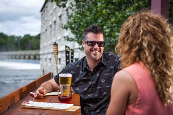 Prendre un verre au Bâtiment B 