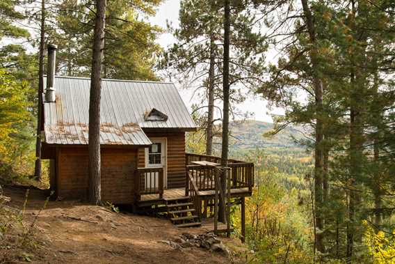 A refuge at the Park Regional de la Chute-à-Bull