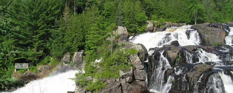 The waterfalls at the Park Regional des Chutes-Monte-à-Peine-et-des-Dalles