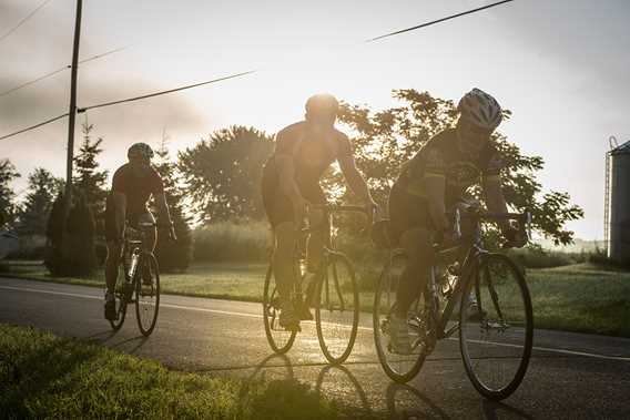 Faire du vélo dans les circuits cyclables des îles de Berthier