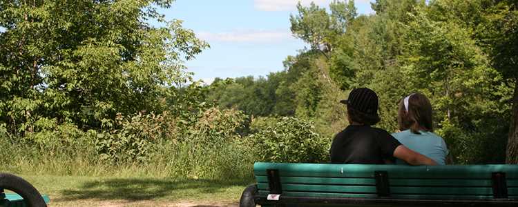 Des enfants qui font du vélo à Joliette