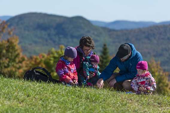 Une famille au Ski La Réserve