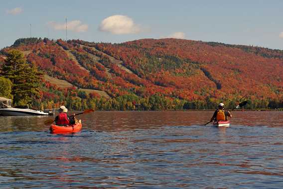 Kayaking at Saint-Donat during fall