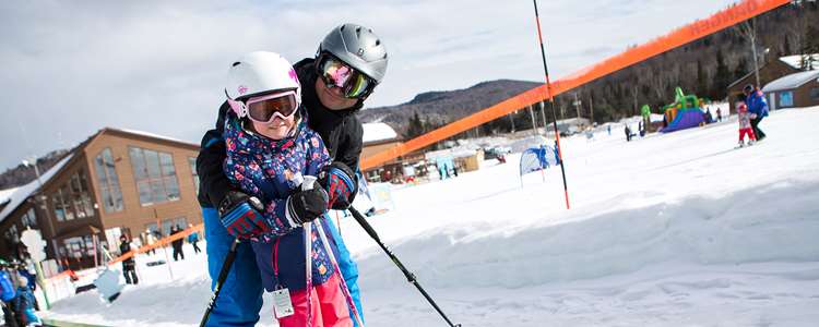 Ski family in Val Saint-Côme